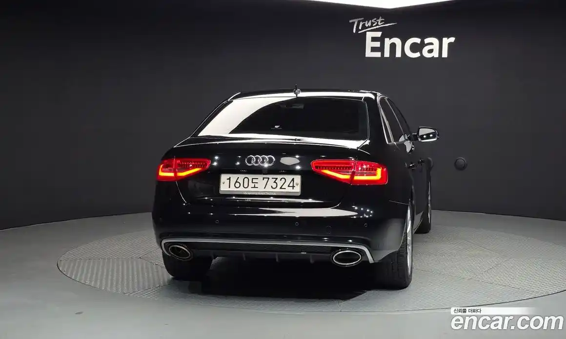Audi A4 2015 2.0 автомат (гидро), фото 4