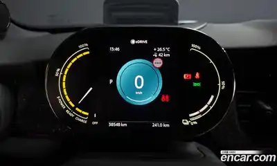 Mini Cooper 2023 автомат (гидро), миниатюра 11