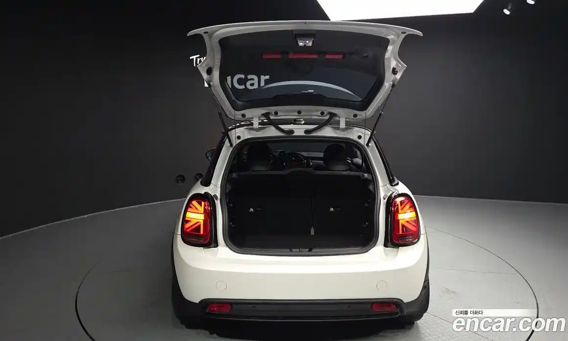 Mini Cooper 2023 автомат (гидро), фото 26