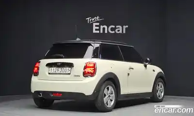 Mini Cooper 2020 1.5 автомат (гидро), миниатюра 2