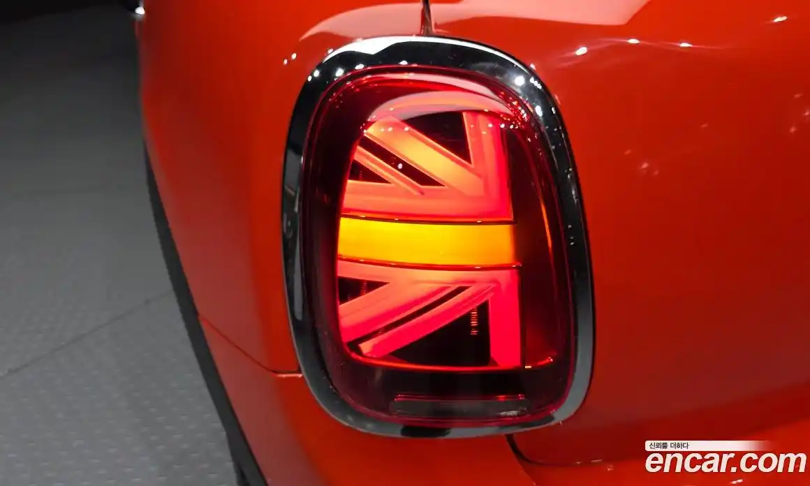 Mini Cooper 2018 1.5 автомат (гидро), фото 9