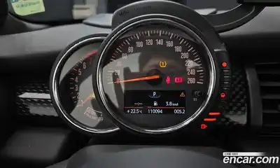 Mini Cooper Convertible 2017 2.0 автомат (гидро), миниатюра 8
