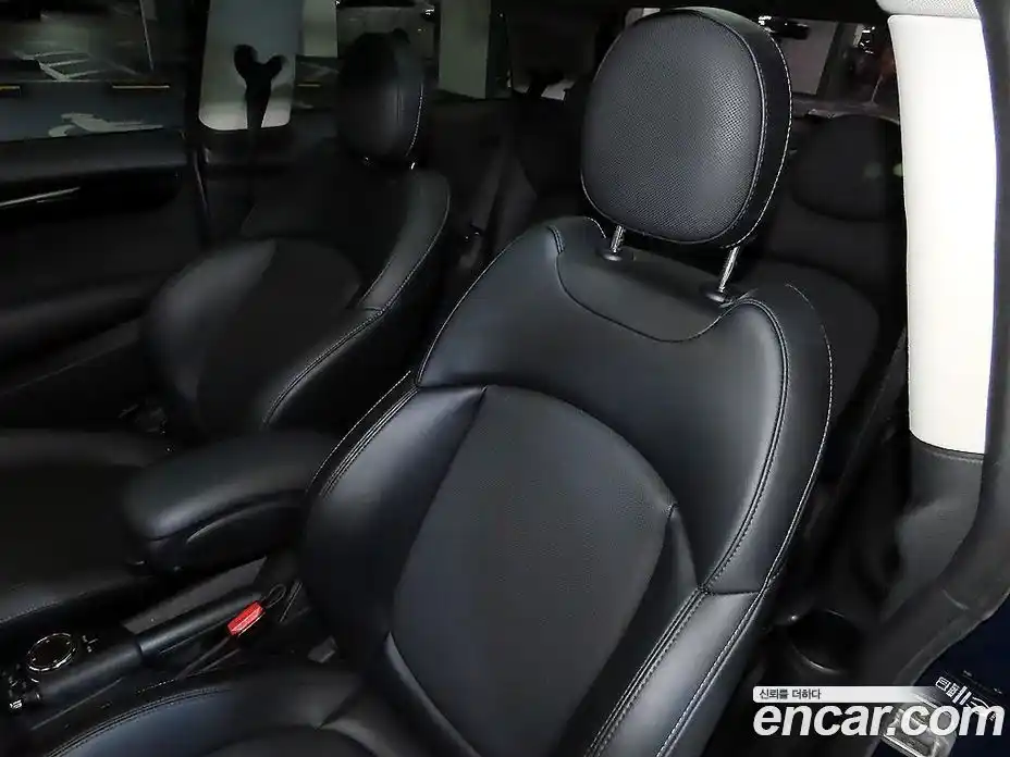Mini Cooper 2016 1.5 автомат (гидро), фото 7