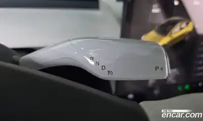 Tesla Model Y 2024 0.2 автомат (гидро), миниатюра 9