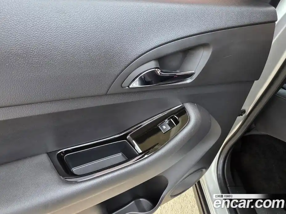 Chevrolet Orlando 2011 2.0 автомат (гидро), фото 14
