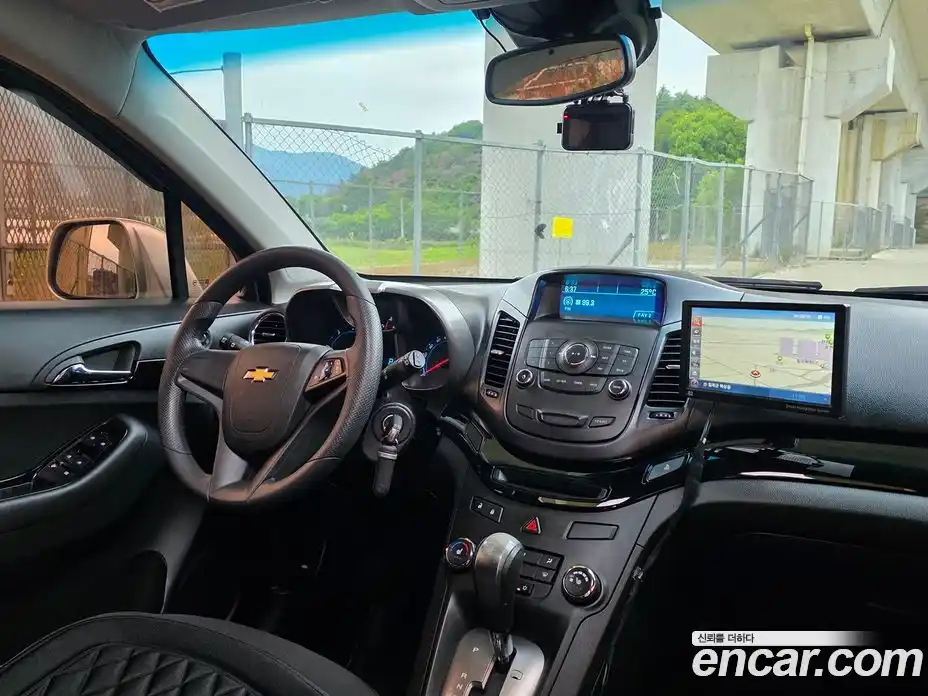 Chevrolet Orlando 2011 2.0 автомат (гидро), фото 9