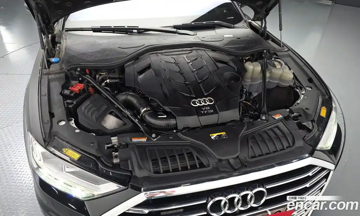 Audi A8 2021 4.0 автомат (гидро), фото 6