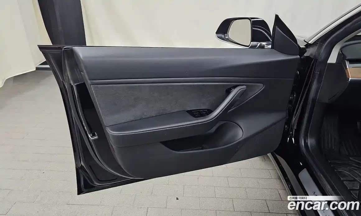 Tesla Model 3 2019 0.1 автомат (гидро), фото 14 Tesla Model 3 2019 0.1 автомат (гидро), фото 14