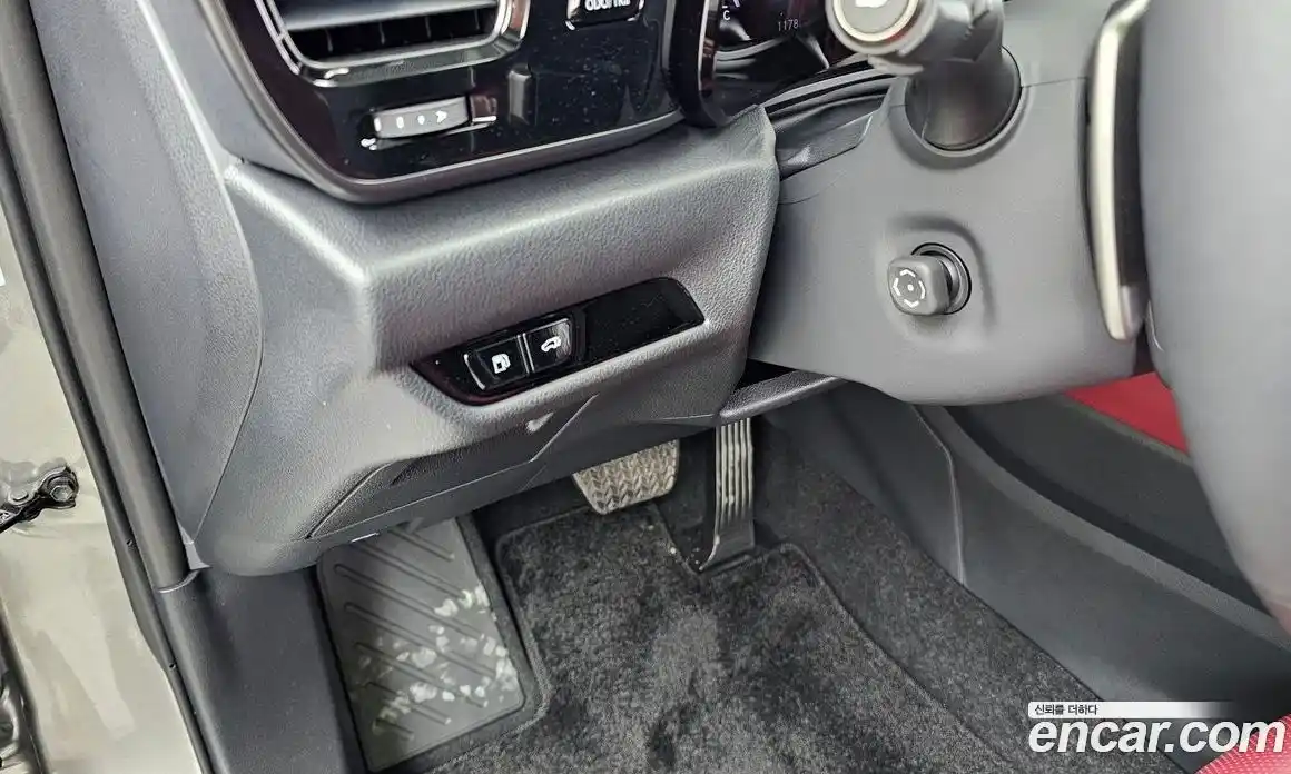 Lexus NX 2025 2.5 автомат (гидро), фото 32 Lexus NX 2025 2.5 автомат (гидро), фото 32