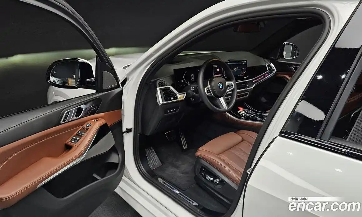 BMW X5 2025 3.0 автомат (гидро), фото 12