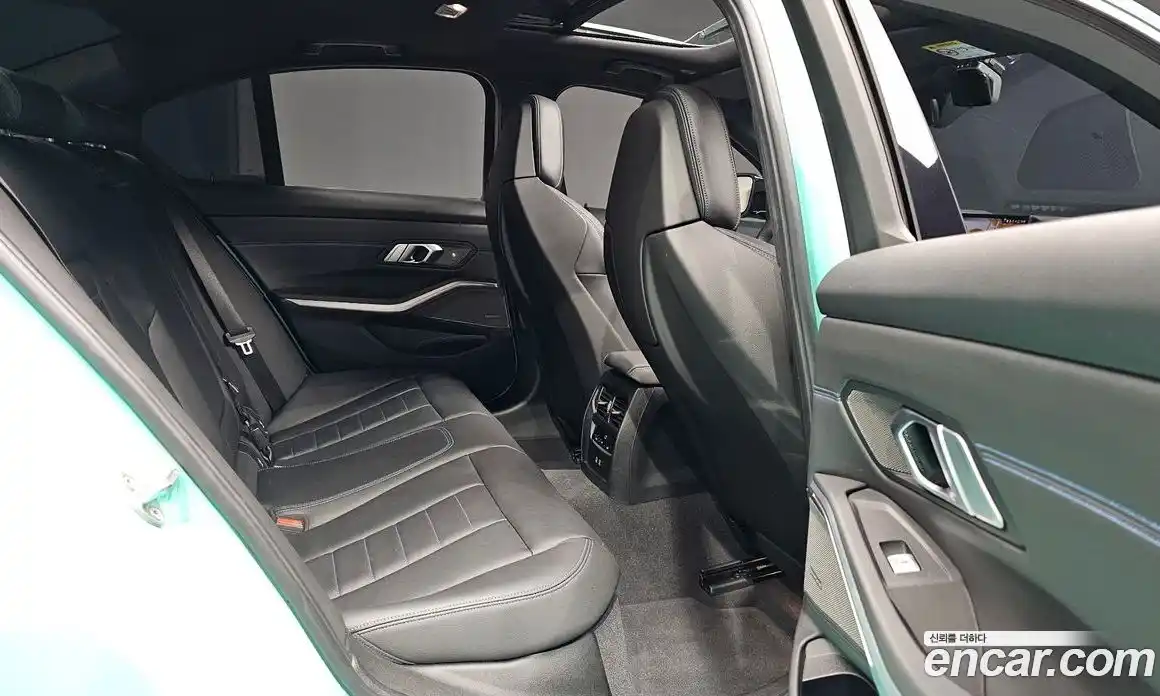BMW 3 серия 2024 3.0 автомат (гидро), фото 12