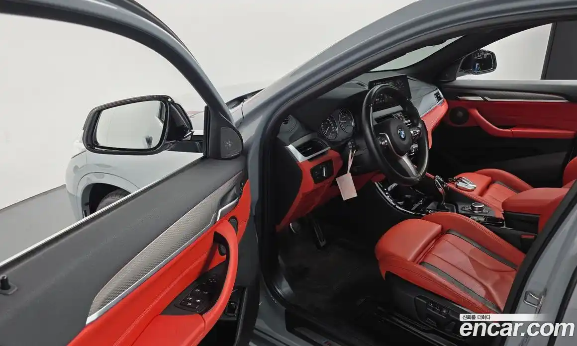 BMW X2 2023 2.0 автомат (гидро), фото 13