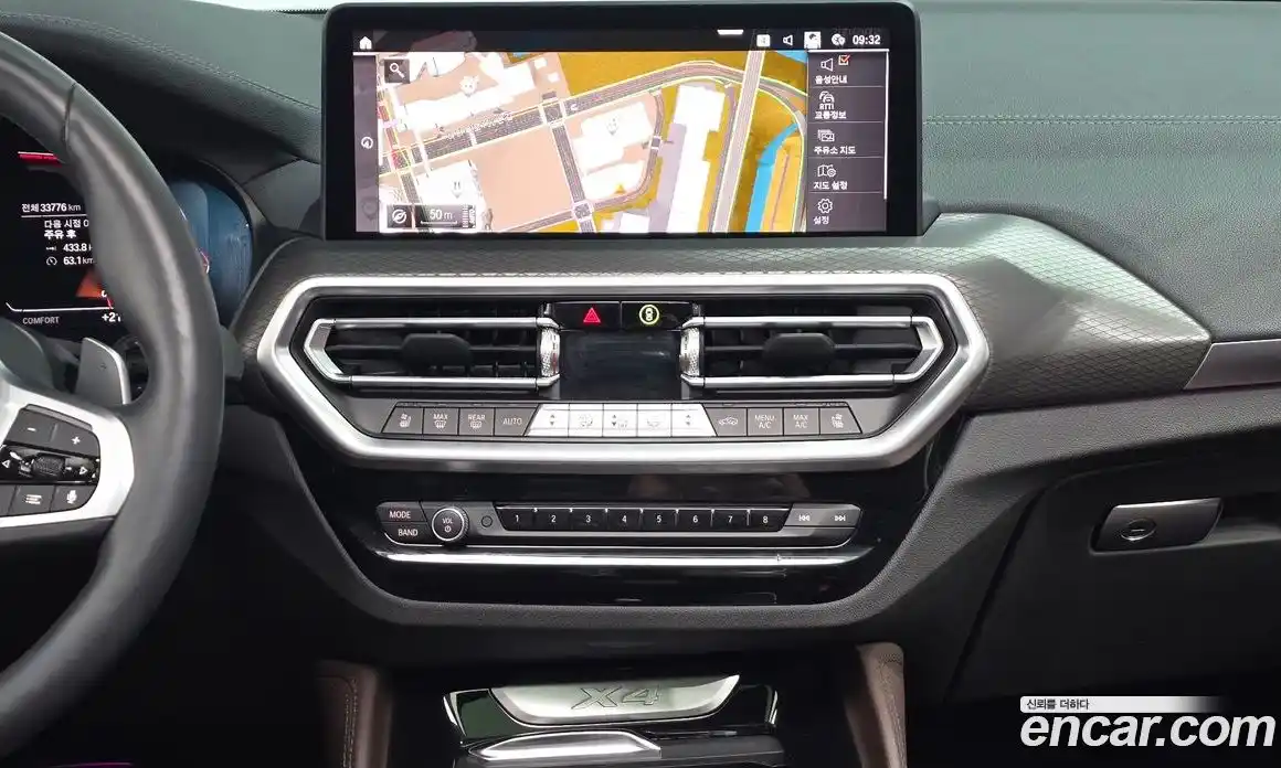 BMW X4 2024 2.0 автомат (гидро), фото 13