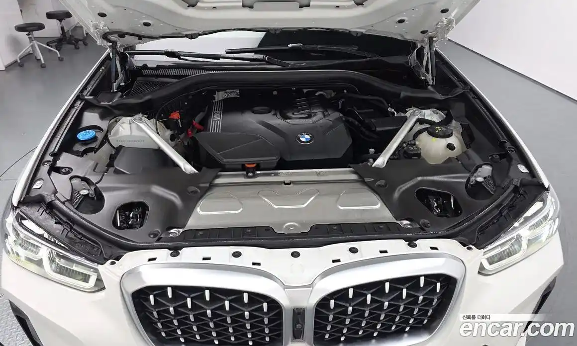 BMW X4 2024 2.0 автомат (гидро), фото 6
