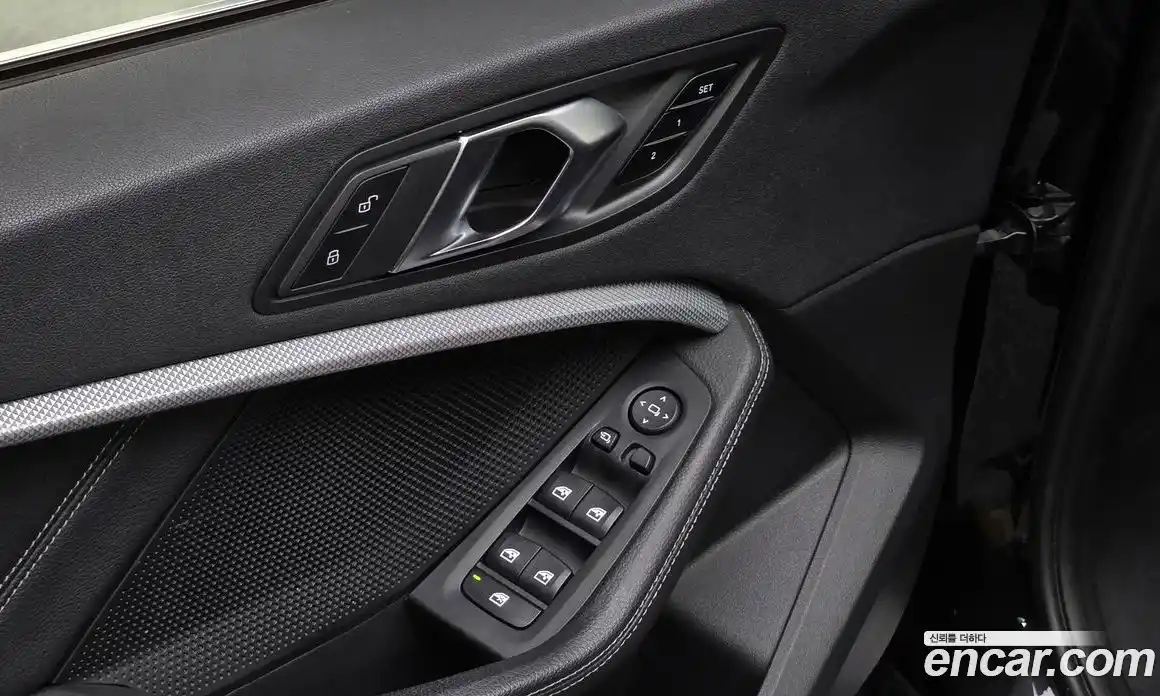 BMW 1 серия 2022 2.0 автомат (гидро), фото 16