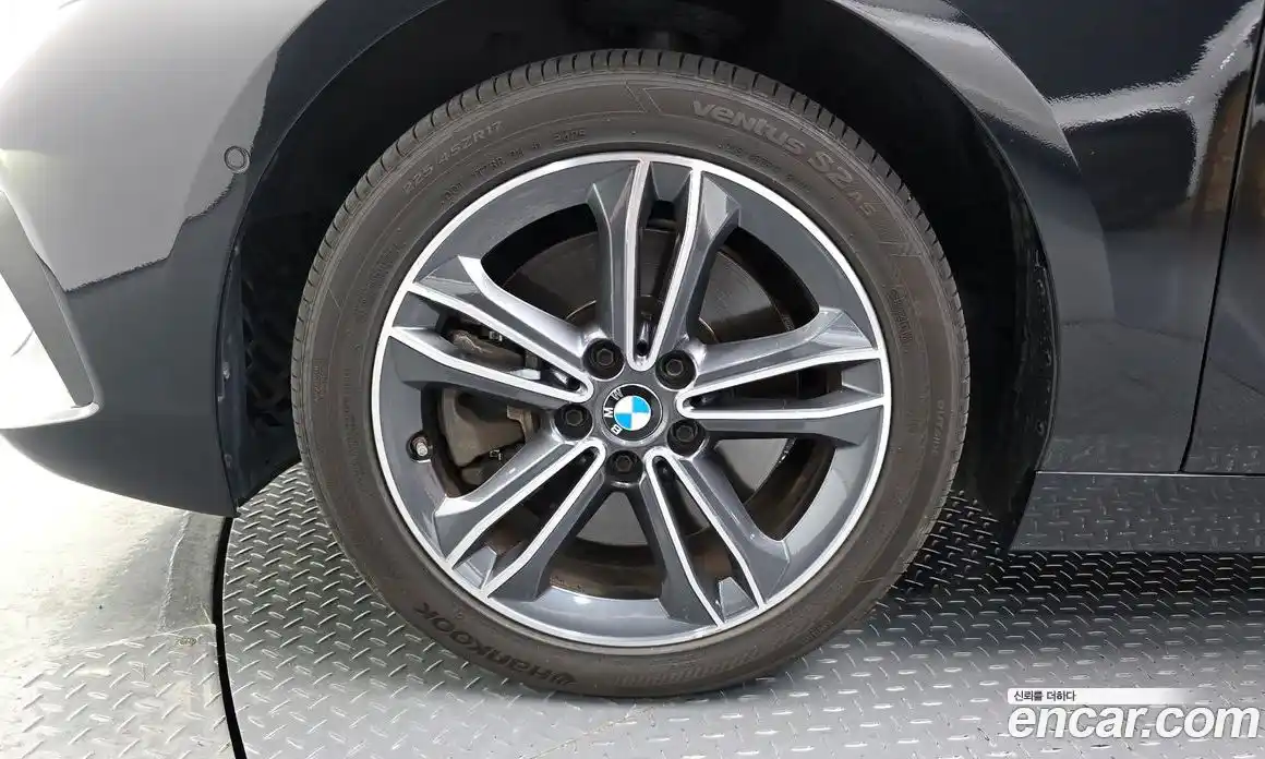 BMW 1 серия 2022 2.0 автомат (гидро), фото 5