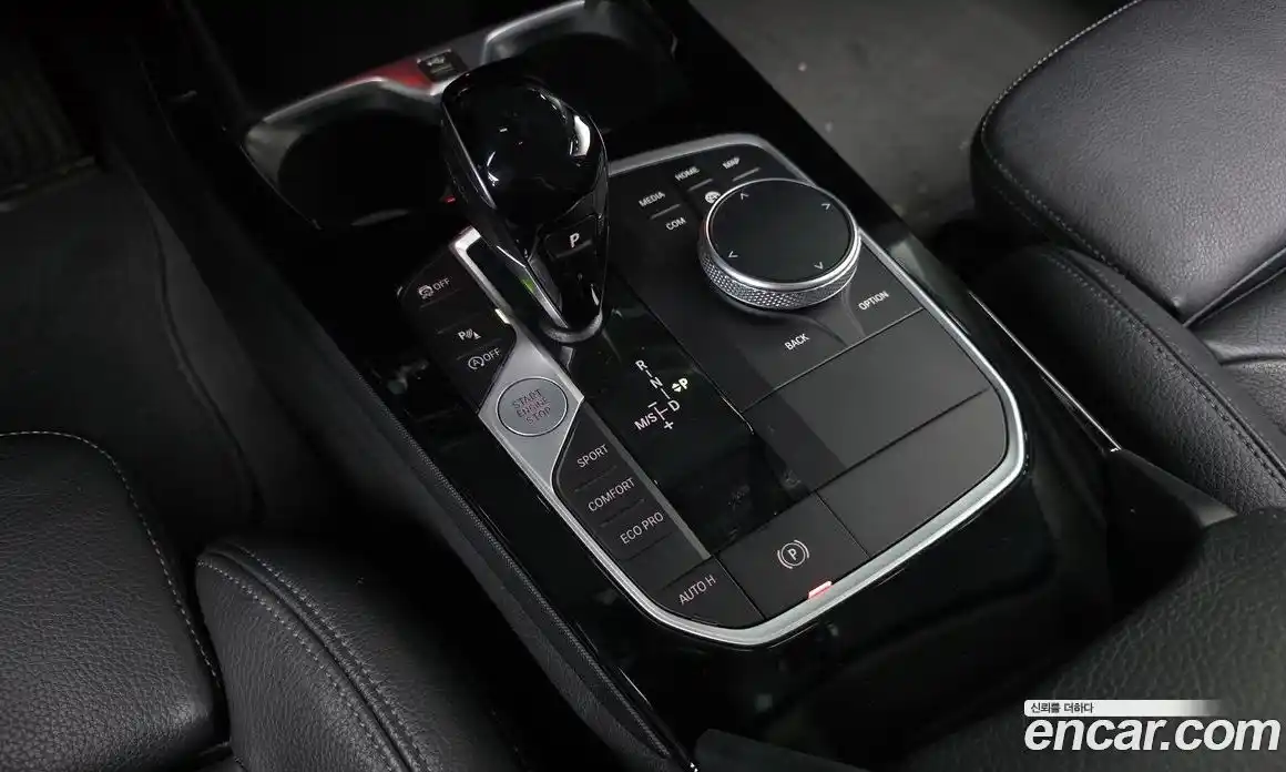 BMW 1 серия 2022 2.0 автомат (гидро), фото 9