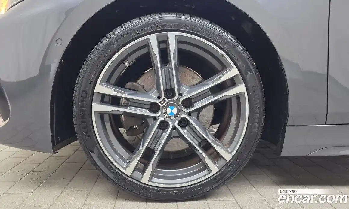 BMW 1 серия 2021 2.0 автомат (гидро), фото 5