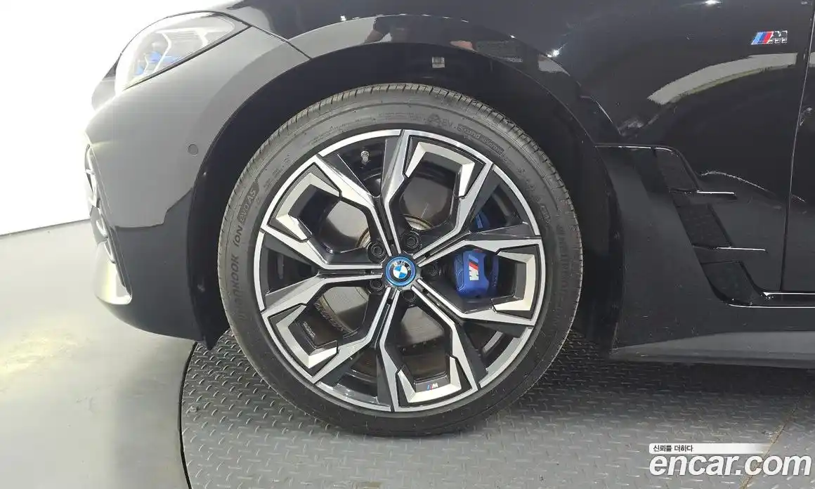 BMW i4 2024 0.2 автомат (гидро), фото 5