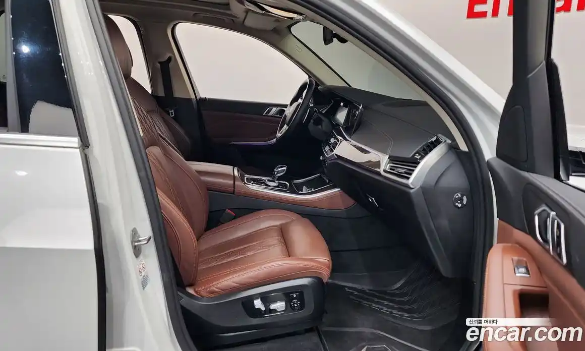 BMW X5 2022 3.0 автомат (гидро), фото 16