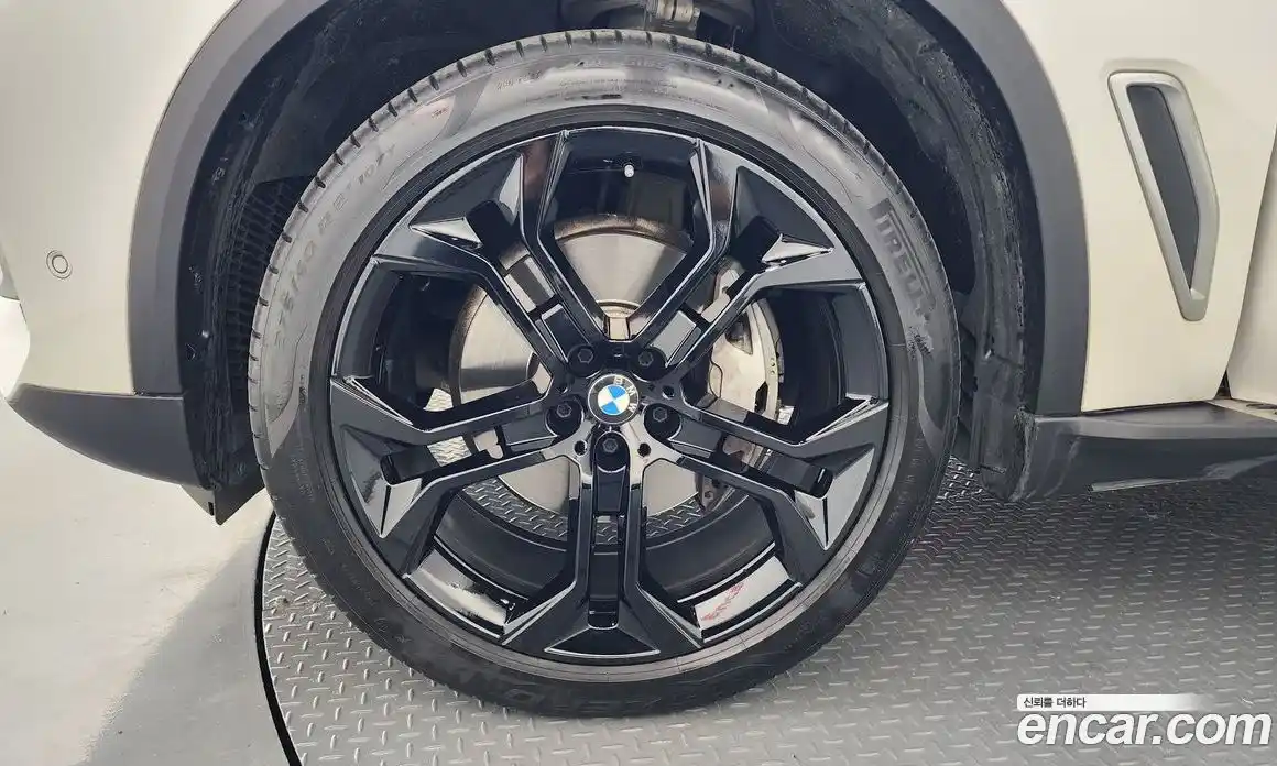 BMW X5 2022 3.0 автомат (гидро), фото 5