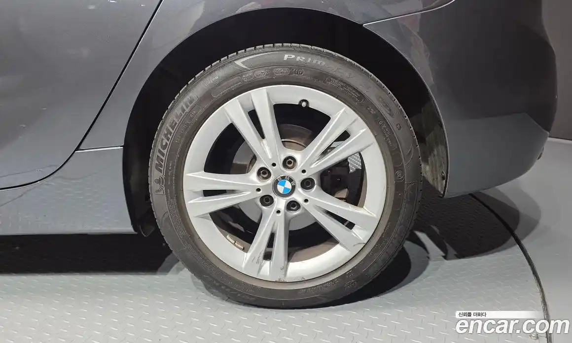 BMW 2 серия 2017 2.0 автомат (гидро), фото 7
