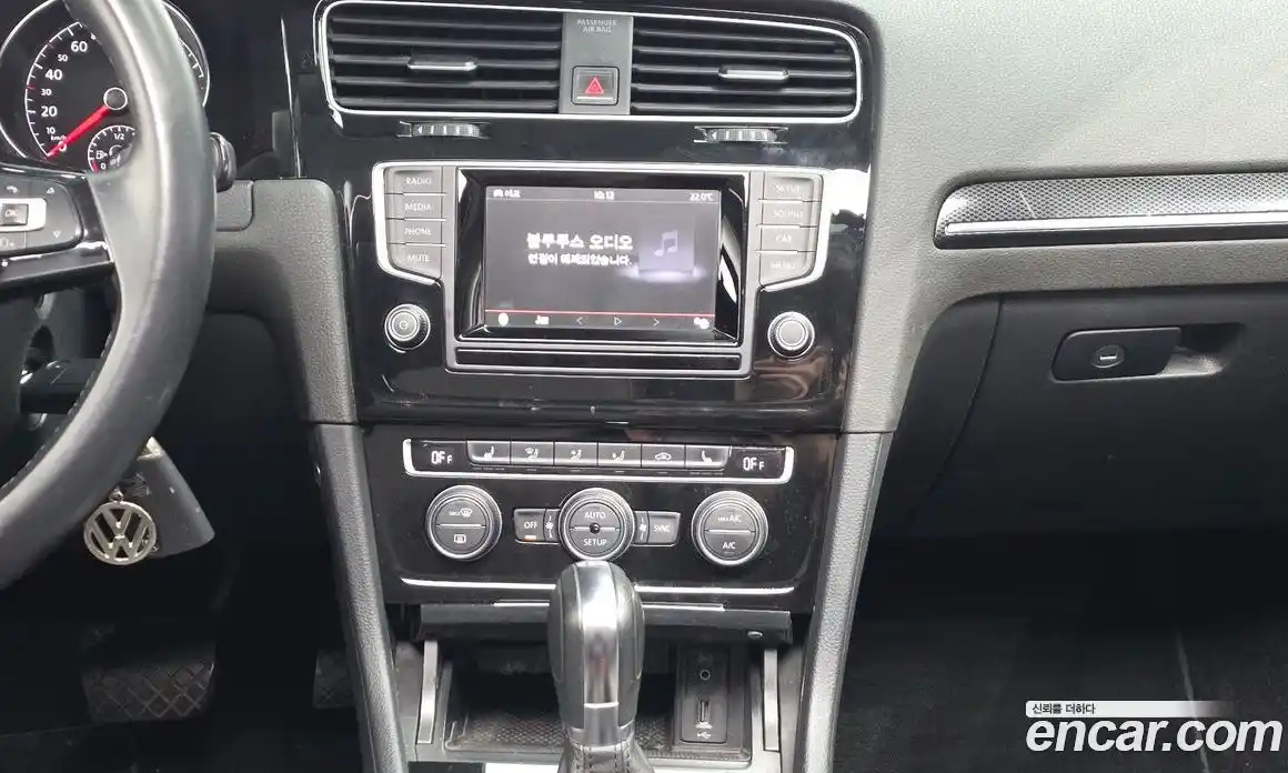 Volkswagen Golf 2014 2.0 автомат (гидро), фото 13