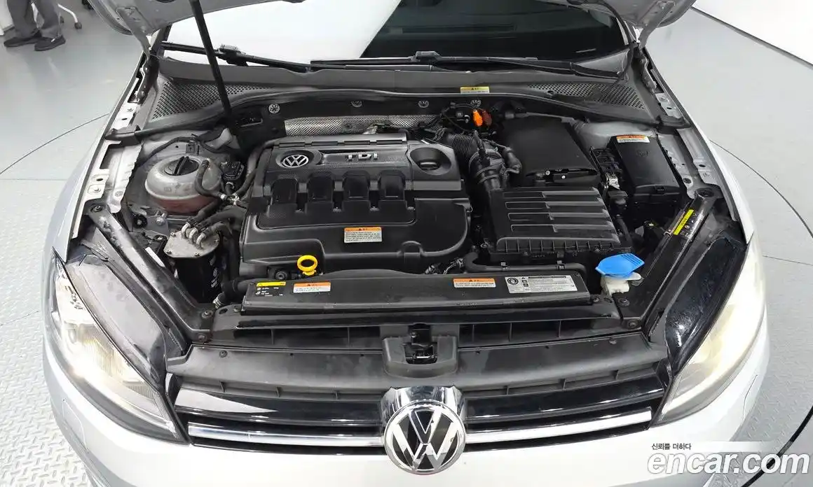 Volkswagen Golf 2014 2.0 автомат (гидро), фото 6