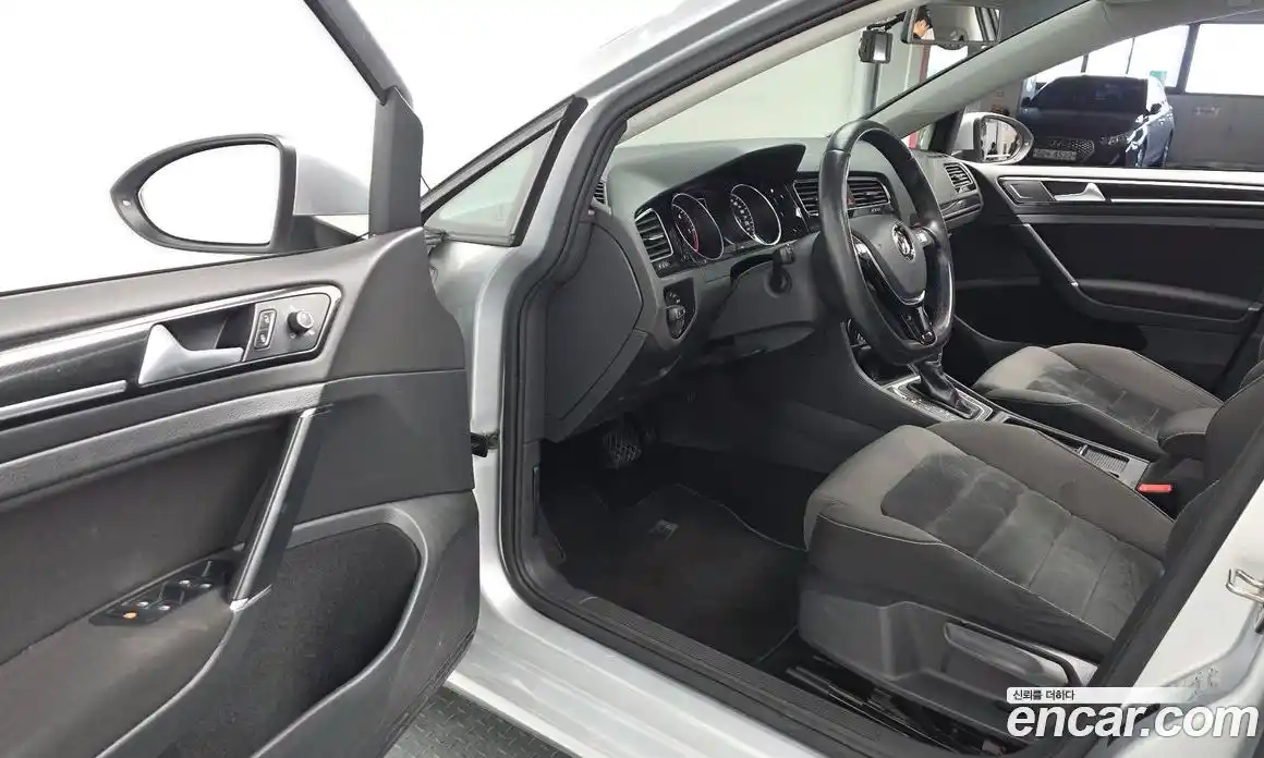 Volkswagen Golf 2014 2.0 автомат (гидро), фото 10