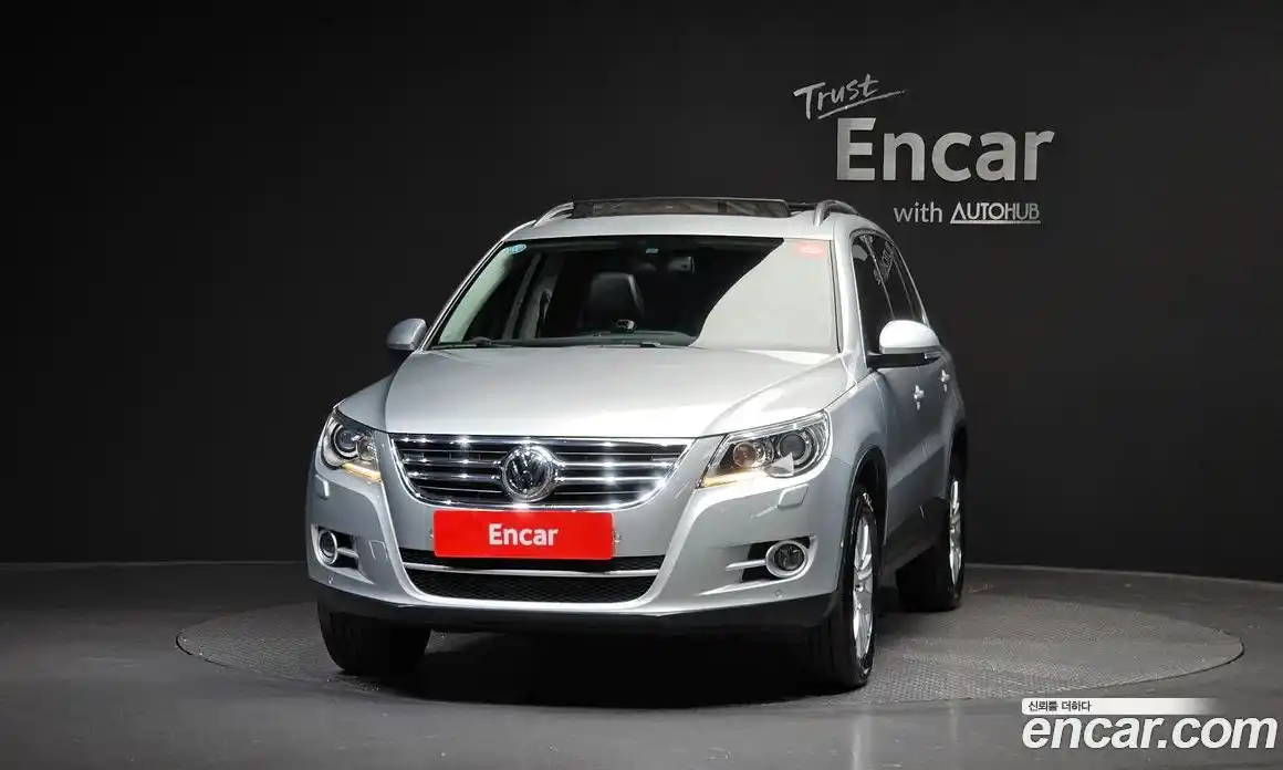 Volkswagen Tiguan 2009 2.0 автомат (гидро), фото 3
