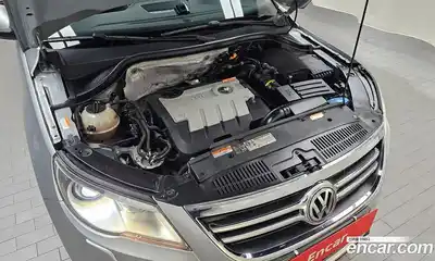 Volkswagen Tiguan 2009 2.0 автомат (гидро), миниатюра 6