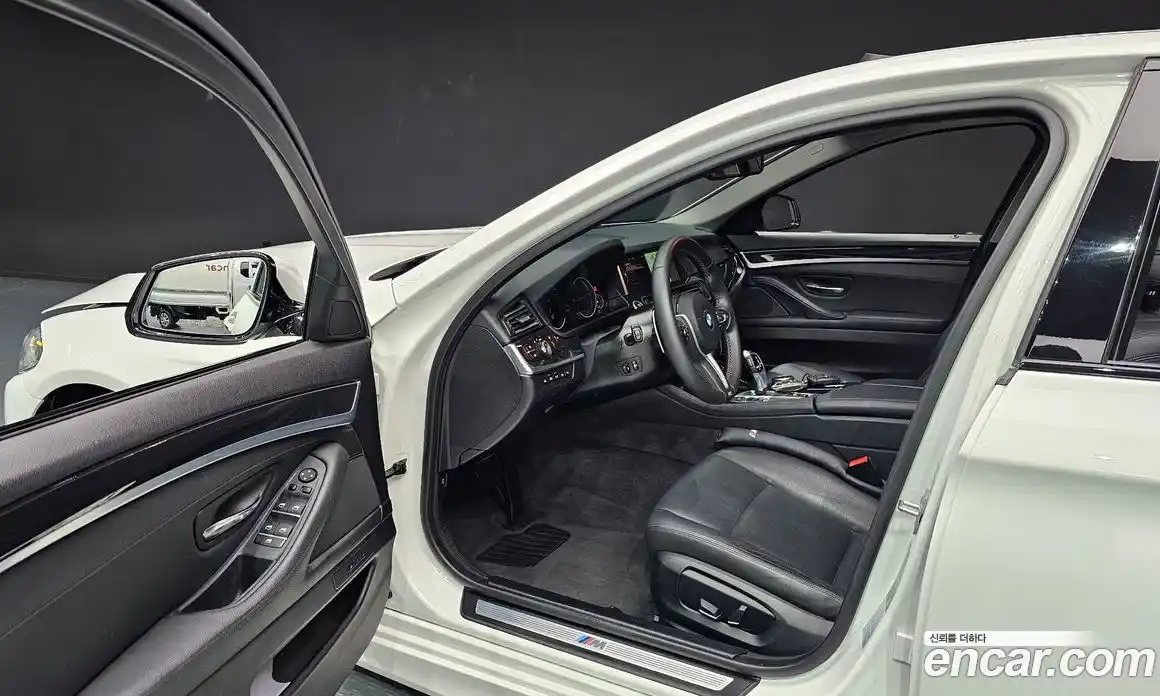 BMW 5 серия 2016 2.0 автомат (гидро), фото 13