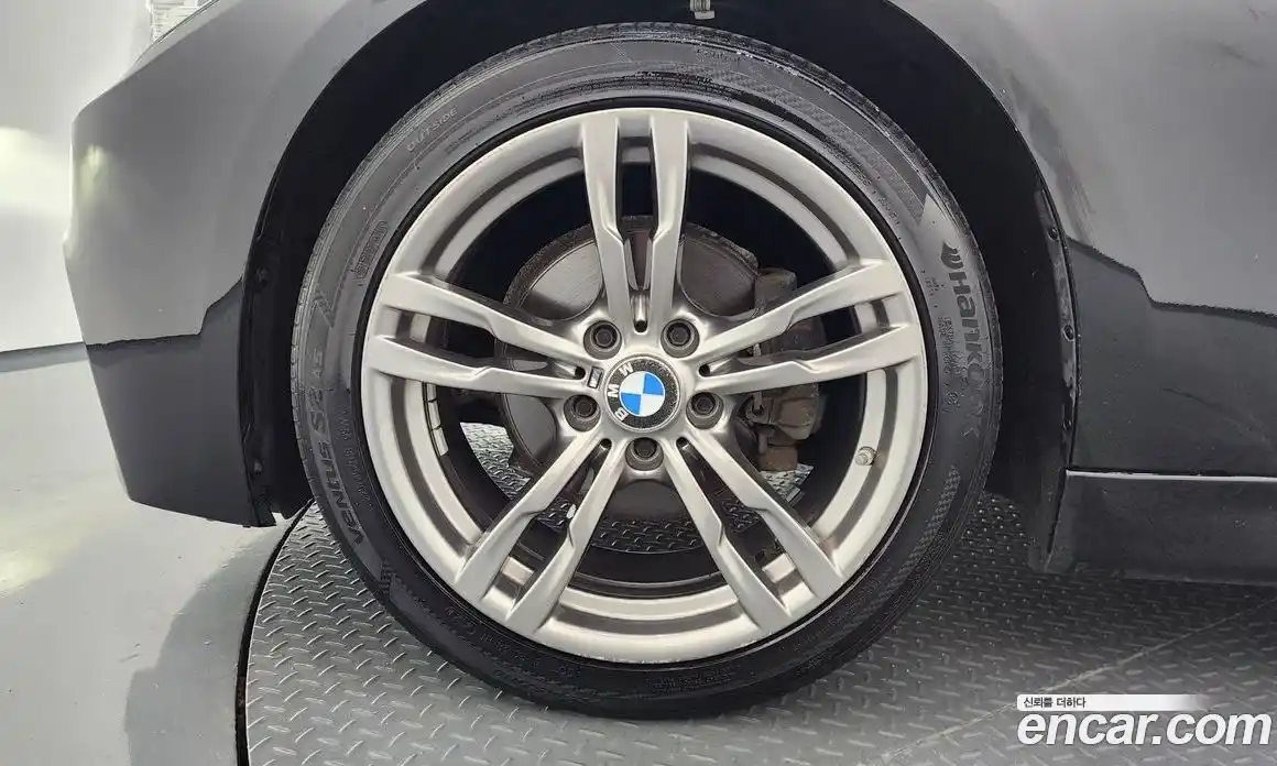 BMW 3 серия 2018 2.0 автомат (гидро), фото 5