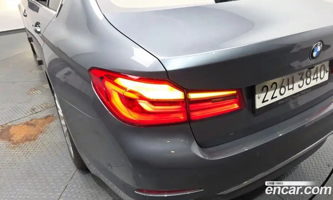 BMW 5 серия 2019 2.0 автомат (гидро), фото 8