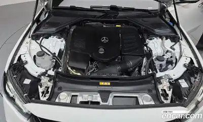 Mercedes-Benz E-Class 2025 2.0 автомат (гидро), миниатюра 6