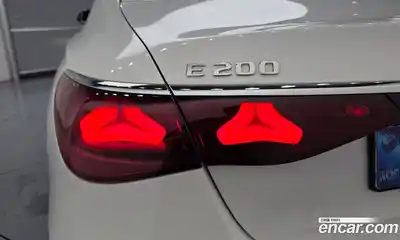 Mercedes-Benz E-Class 2025 2.0 автомат (гидро), миниатюра 9