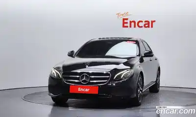 Mercedes-Benz E-Class 2020 2.0 автомат (гидро), миниатюра 2
