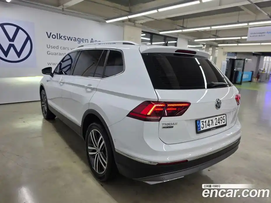 Volkswagen Tiguan 2020 2.0 автомат (гидро), фото 19