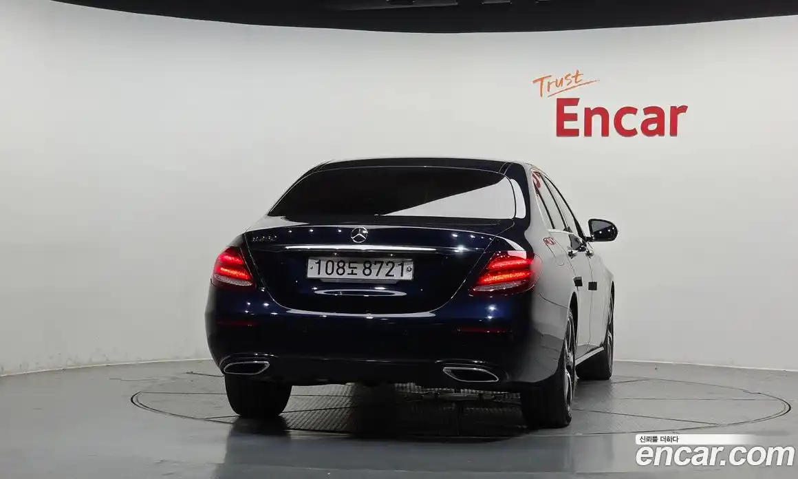 Mercedes-Benz E-Class 2020 2.0 автомат (гидро), фото 4