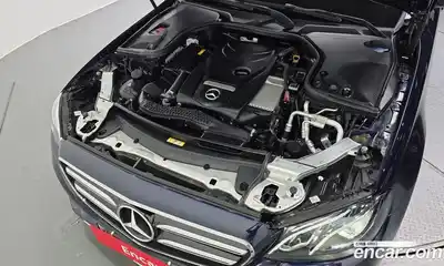 Mercedes-Benz E-Class 2020 2.0 автомат (гидро), миниатюра 6