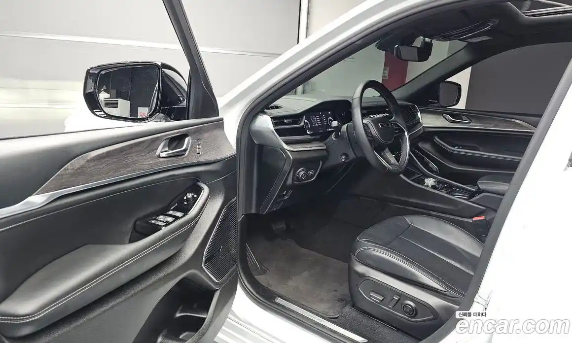 Jeep Cherokee 2022 3.6 автомат (гидро), фото 13