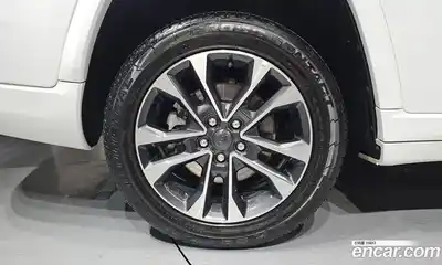 Jeep Cherokee 2022 3.6 автомат (гидро), миниатюра 5