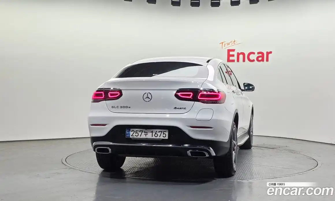 Mercedes-Benz GLC-Class 2021 2.0 гидро, фото 4