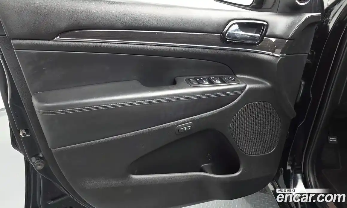 Jeep Cherokee 2021 3.6 автомат (гидро), фото 14