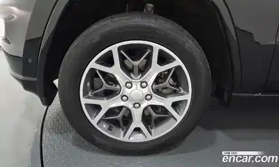 Jeep Cherokee 2021 3.6 автомат (гидро), миниатюра 5
