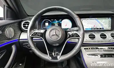 Mercedes-Benz E-Class 2023 2.0 автомат (гидро), миниатюра 12