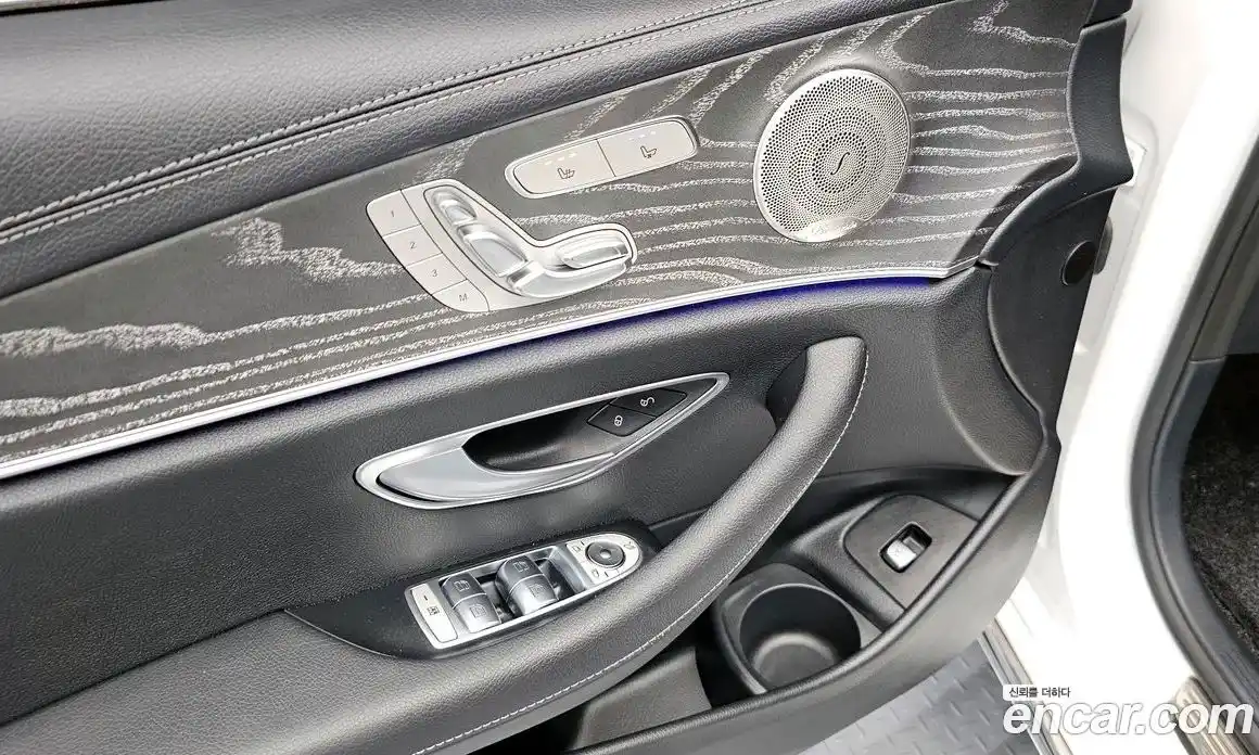 Mercedes-Benz E-Class 2023 2.0 автомат (гидро), фото 20