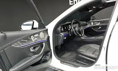 Mercedes-Benz E-Class 2023 2.0 автомат (гидро), миниатюра 10