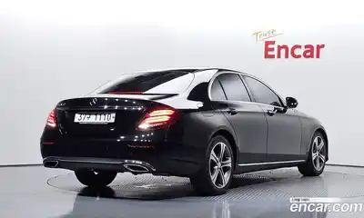 Mercedes-Benz E-Class 2017 2.0 автомат (гидро), миниатюра 2