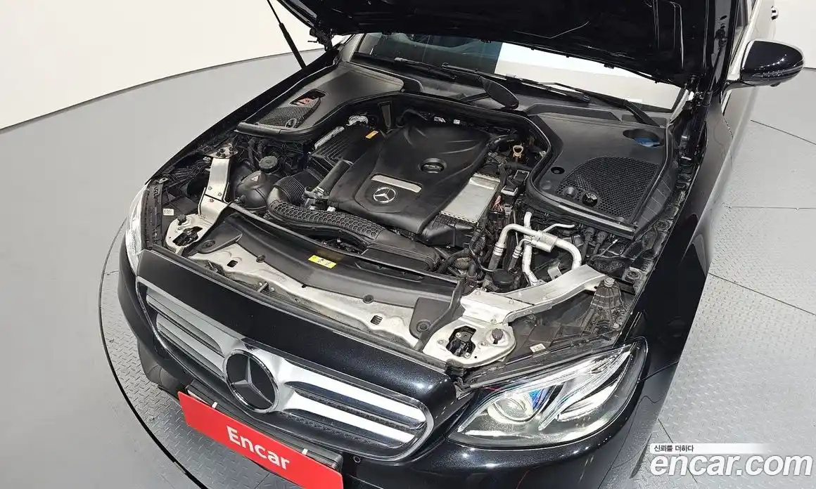 Mercedes-Benz E-Class 2017 2.0 автомат (гидро), фото 6